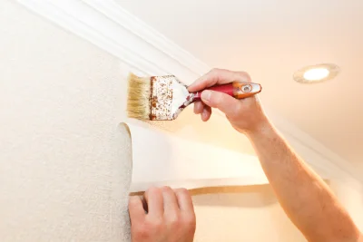 Pose de papier peint à Lanfroicourt — revêtements muraux et toiles de verre